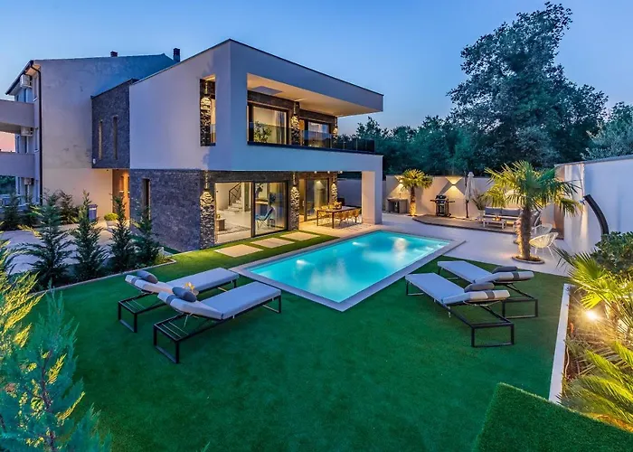 Superb Design Villa Medulin
